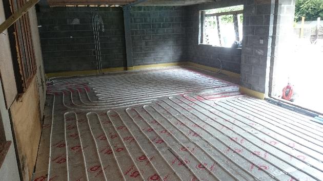 In-screed UFH pipework